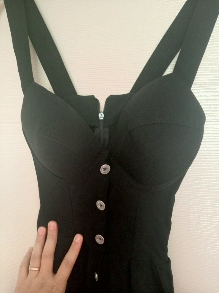 korse görünümlü,Düğmeli Siyah Midi Kloş Elbise - Görsel 4