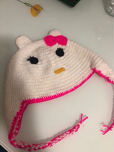 Zara Hello kitty bucket şapka