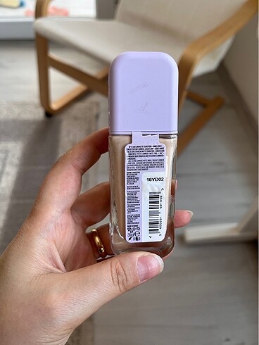 Beden Maybelline Lumi-Matte Fondöten 098 No