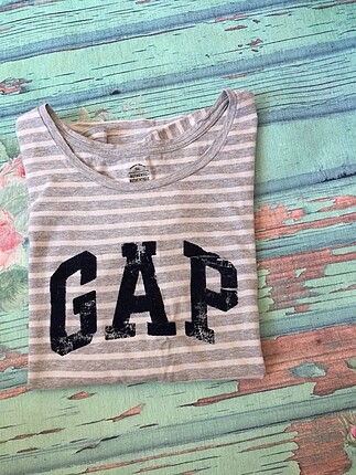 GAP Tshirt