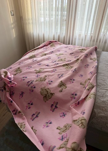 Pembe Nakışlı Çocuk Battaniyesi - Görsel 3