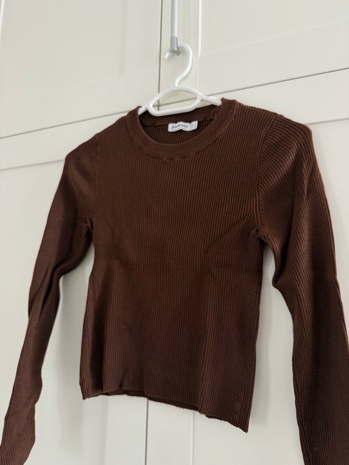 Kahverengi Uzun Kollu V Yakalı Triko Kazak - Görsel 2