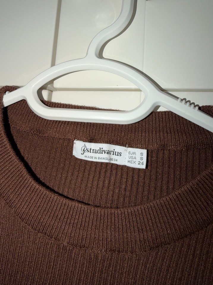 Kahverengi Uzun Kollu V Yakalı Triko Kazak - Görsel 3