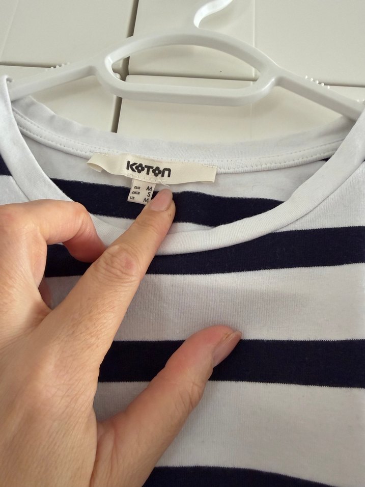 Kadın Beyaz Çizgili Kısa Kollu Tişört - Görsel 2