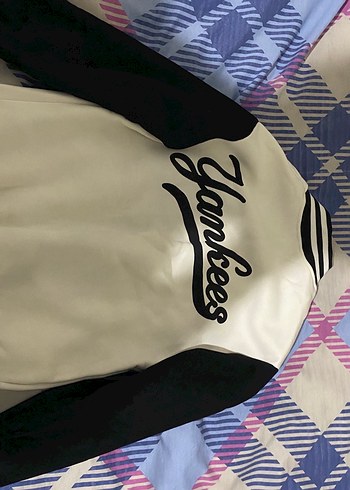 Düğmeli Beyaz Siyah Erkek Sweatshirt - Görsel 2