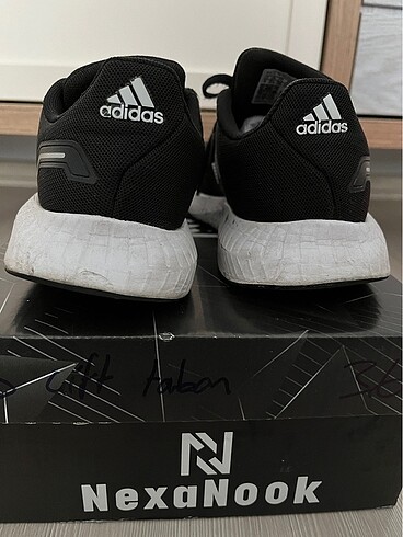 36 Beden siyah Renk Adidas spor ayakkabısı