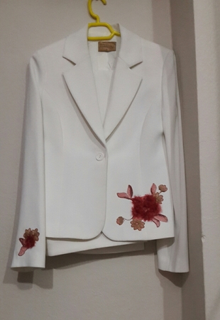 beyaz islemeli takim