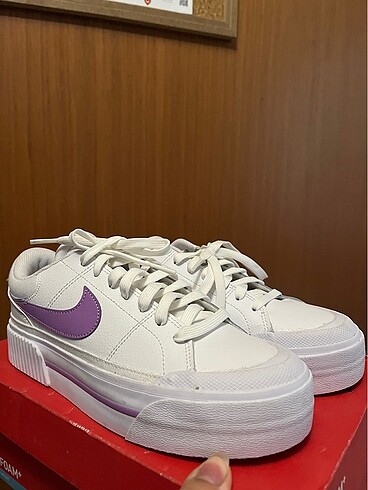 Nike Ayakkabı