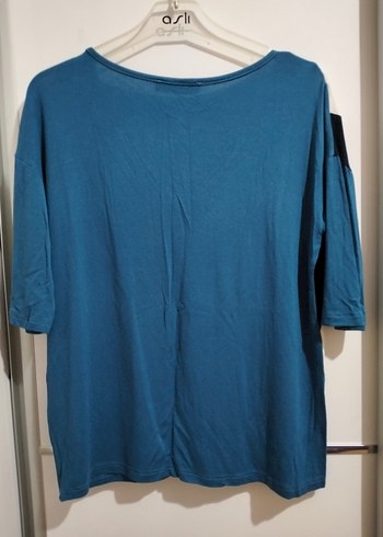 V Yaka Kısa Kollu Mavi Günlük Bluz - Görsel 2