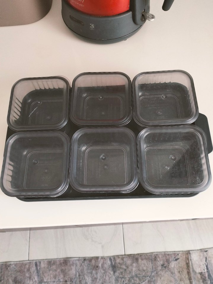 Gri Kapaklı Kare Saklama Kapları - Görsel 2