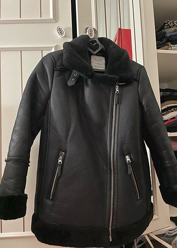 m Beden siyah Renk Stradivarius Kürklü Biker Kaban/Mont