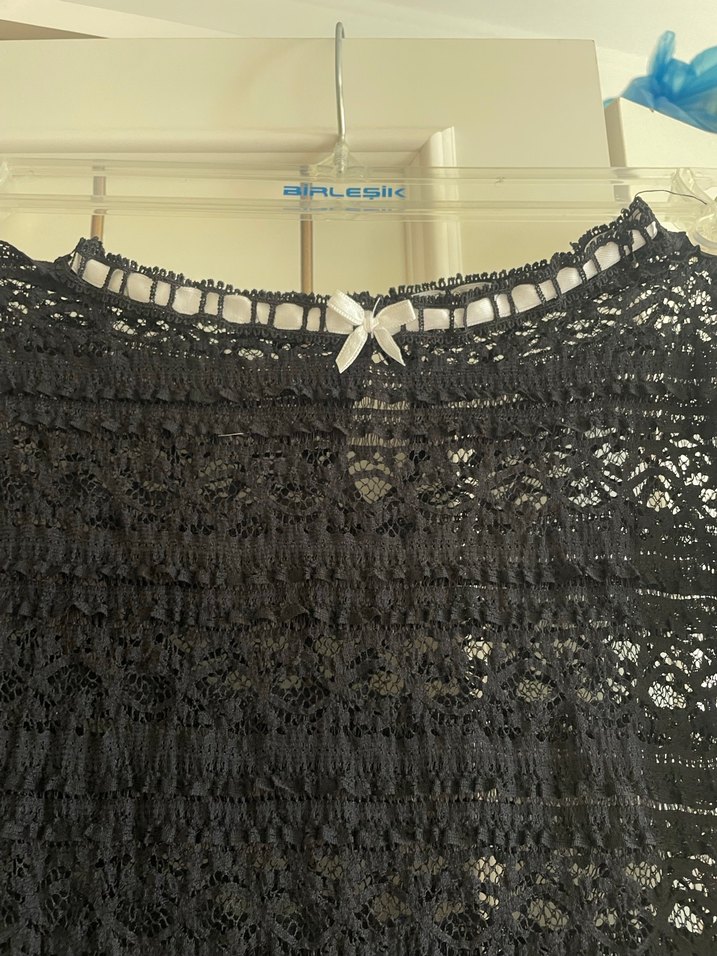 Dantel Detaylı Siyah Kadın Bluz - Görsel 2