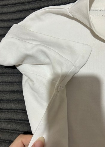 Dik yaka tişört - Görsel 3