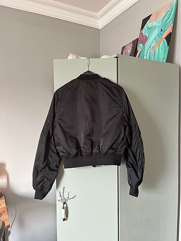 xs Beden siyah Renk pull bear bomber ceket