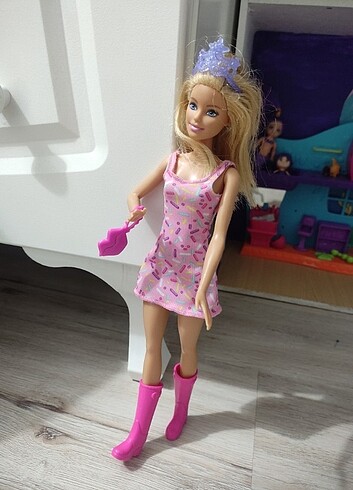 Barbie bebek