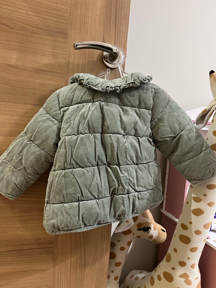 Düğmeli kız Çocuk Kapüşonlu Mont - Görsel 3