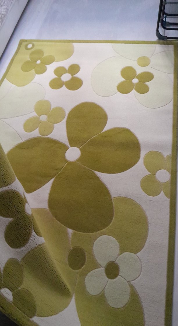 Çağdaş Desenli Açık Yeşil Halı - Görsel 2