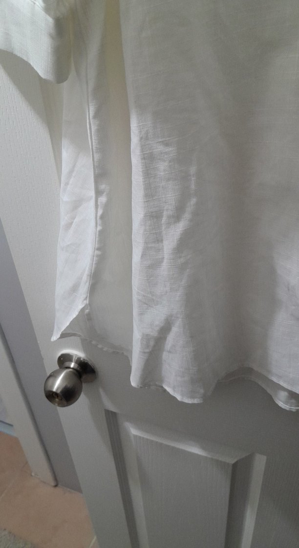 Düğmeli Beyaz Keten Kadın Gömlek - Görsel 3