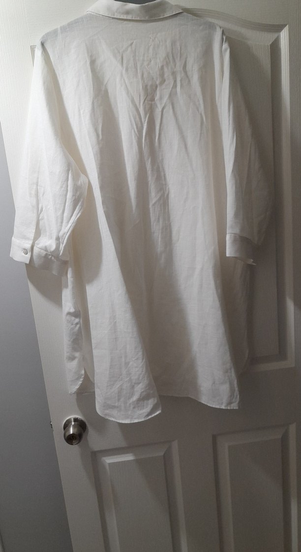 Düğmeli Beyaz Keten Kadın Gömlek - Görsel 5