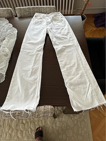 Zara beyaz kot pantolon