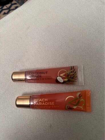 Victoria s Secret Victoria?s secret flavoured lip gloss