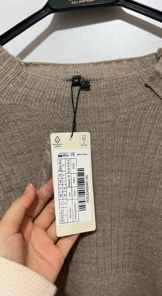 Bej Düğmeli Kadın Midi Triko Kazak pazarlık payı var - Görsel 2