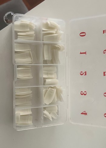 Beyaz Tırnak Süsleri Seti - Görsel 2