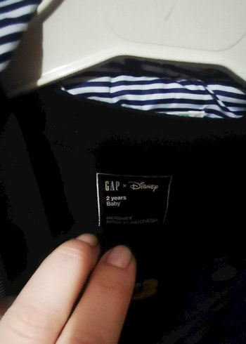 Benetton mont ve gap tişört. - Görsel 9