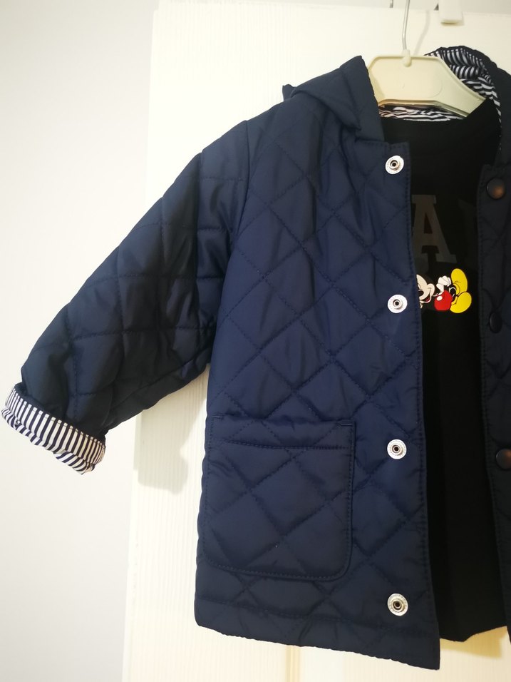 Benetton mont ve gap tişört. - Görsel 3