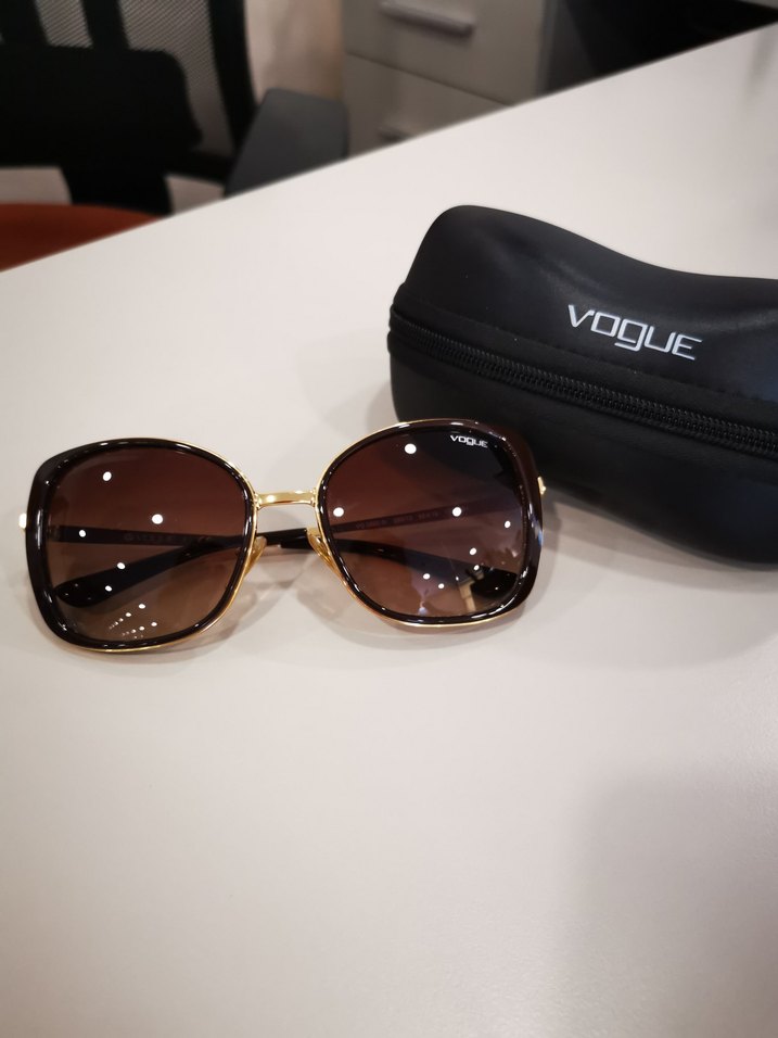 Vogue sıfır ayarında kemik güneş gözlüğü - Görsel 2