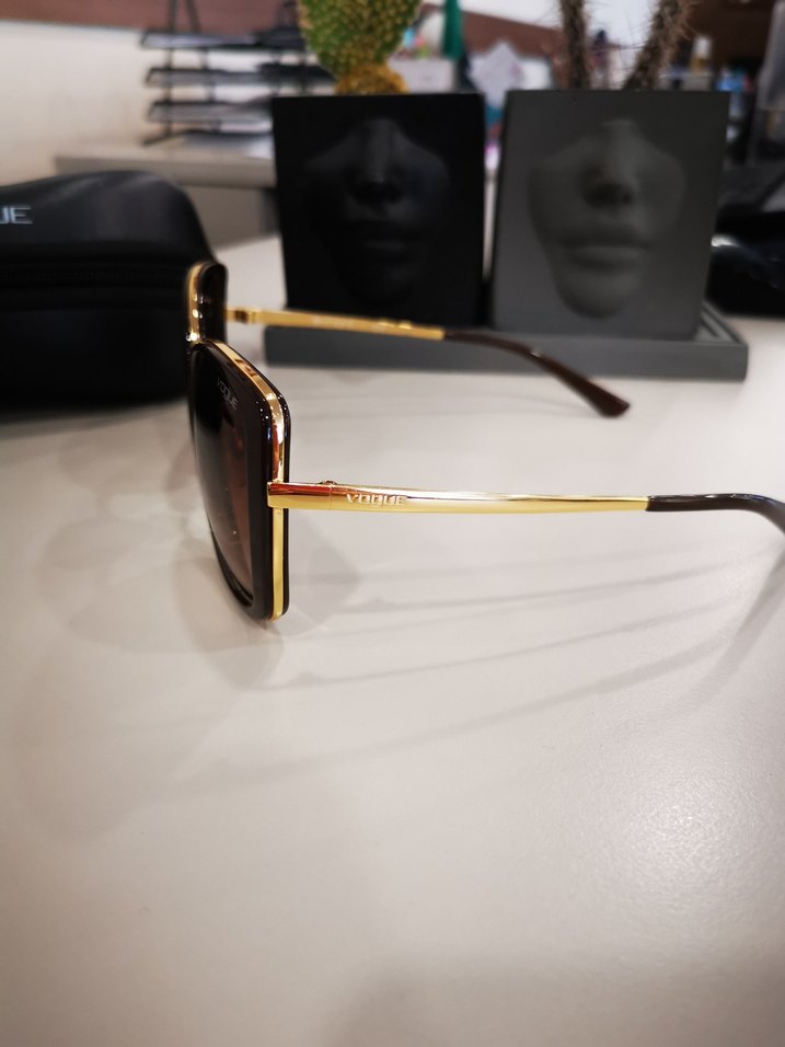 Vogue sıfır ayarında kemik güneş gözlüğü - Görsel 5