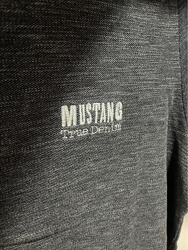 l Beden Mustan Tişört