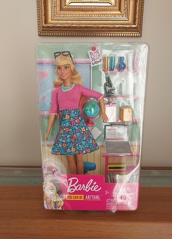 Barbie Ogretmen bebek