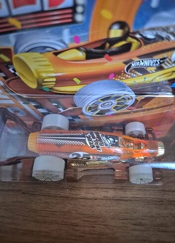 HOT WHEELS RACER Carbonator