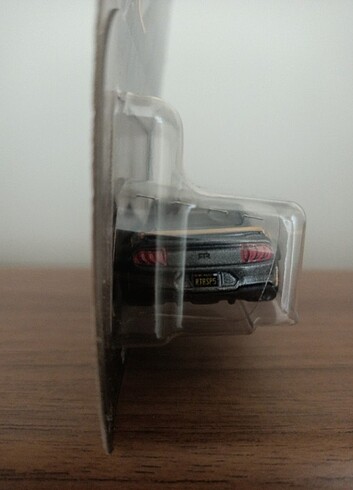 Beden Matchbox Ford Mustang Silver Series