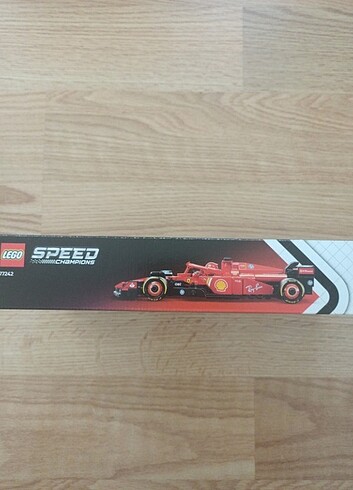 Beden LEGO 77242 Formula 1 Ferrari SF-24