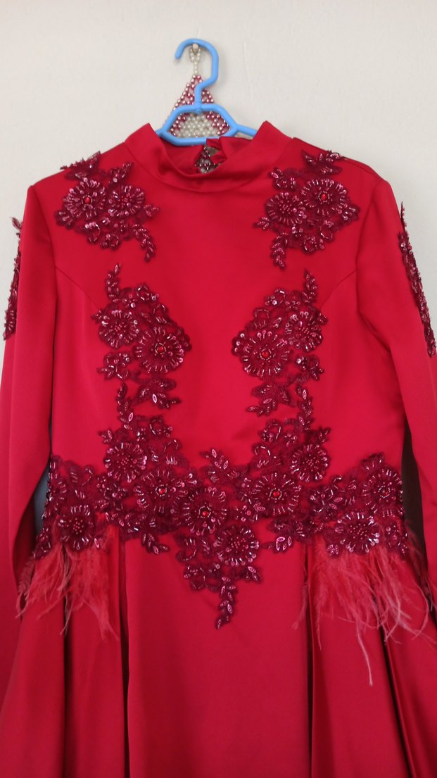 Kırmızı Uzun Kollu İşlemeli Abiye Elbise - Görsel 2