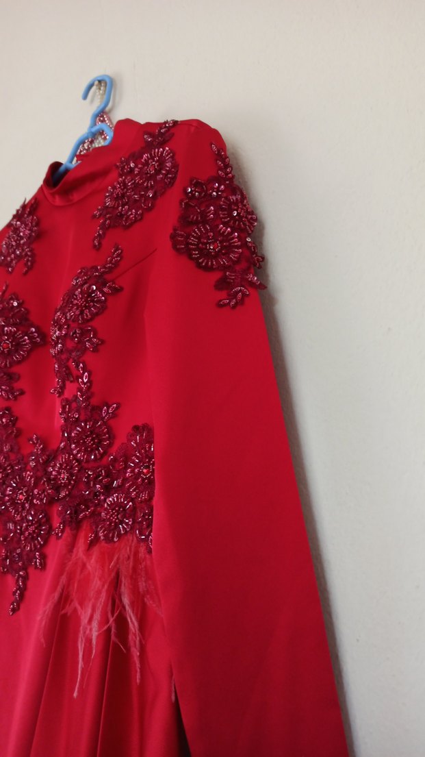 Kırmızı Uzun Kollu İşlemeli Abiye Elbise - Görsel 5