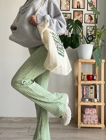 Mint yeşili triko flared pantolon????