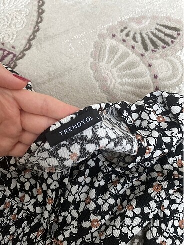 l Beden çeşitli Renk trendyolmilla çiçekli bluz