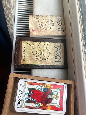 Diğer Tarot kartı