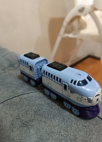  Tren oyuncak