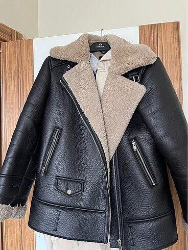 Stradivarius baker mont