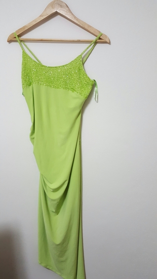 yesil elbise