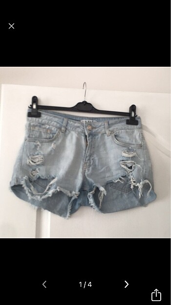 YIRTIK DETAYLI KISA JEANS ŞORT