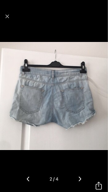 Diğer YIRTIK DETAYLI KISA JEANS ŞORT