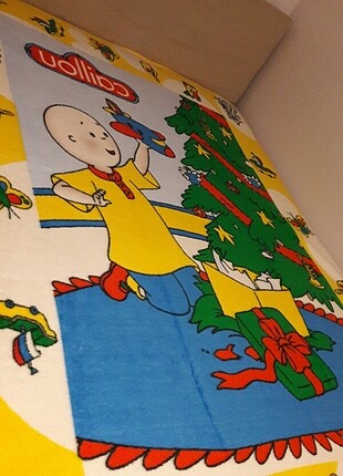 Tek kişilik Caillou Sesli Marka Battaniye
