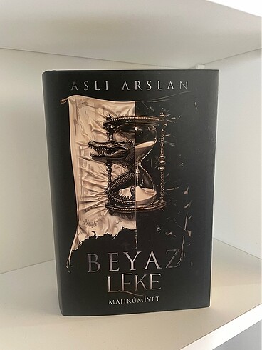 Beyaz Leke-1 / Aslı Arslan