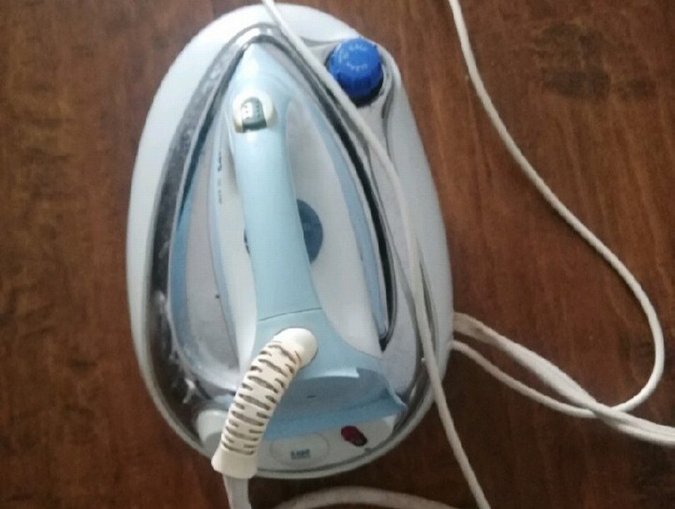 Gri Buharlı Ütü - Görsel 4