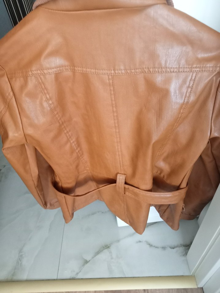Kahverengi Deri Kemerli Kadın Ceket - Görsel 3